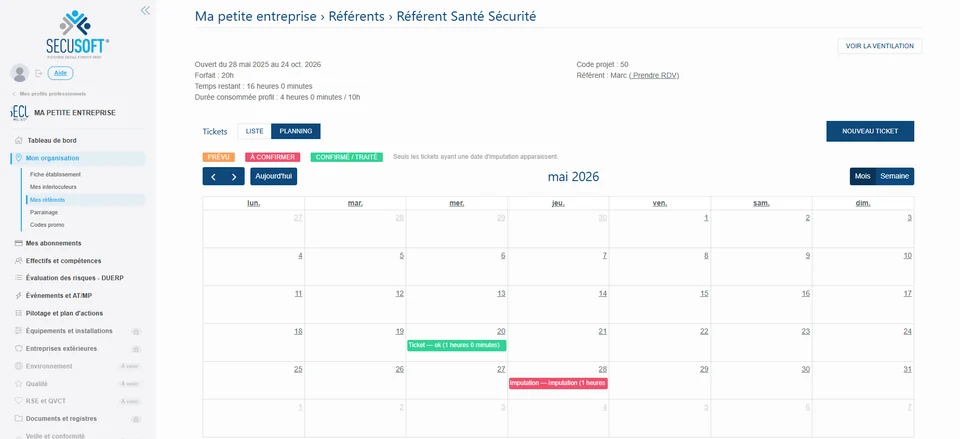 Espace référent santé-sécurité dans SECUSOFT : période d'ouverture, forfait de 20 heures et temps restant, référent attribué, et planning mensuel des tickets d'intervention.